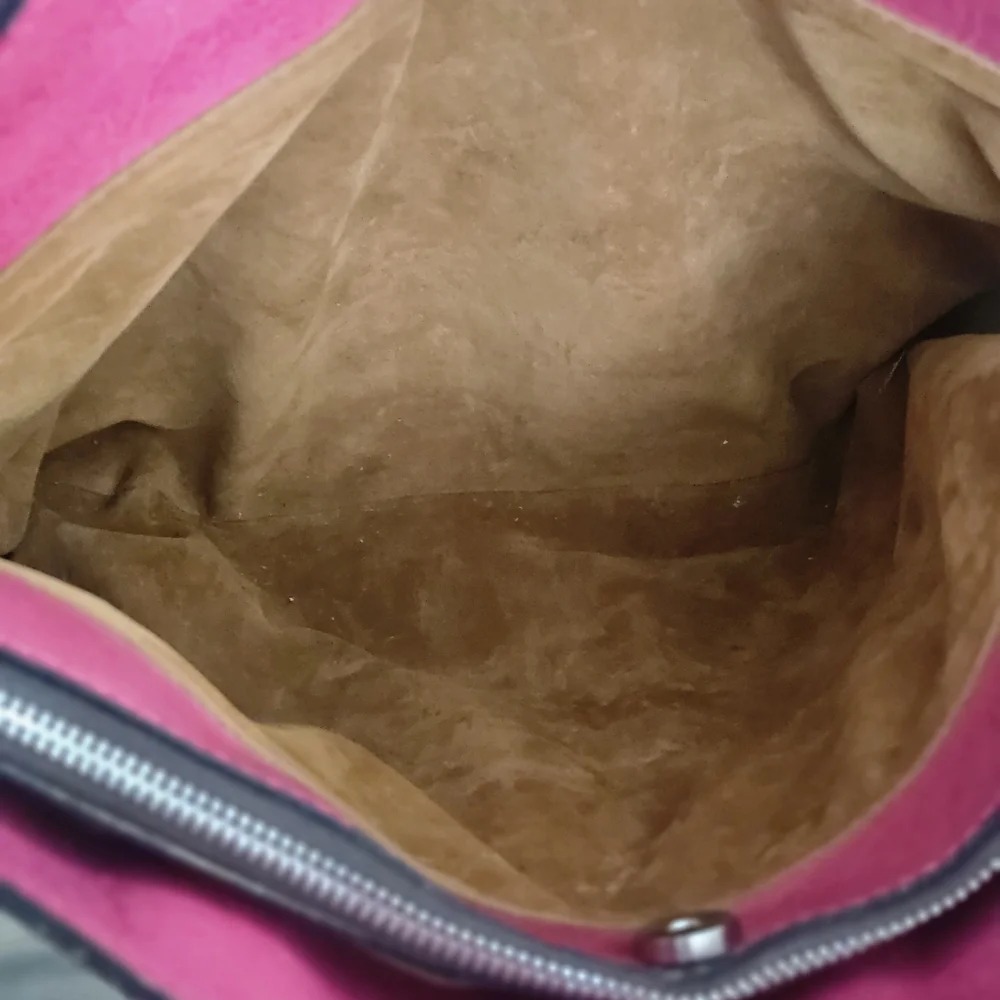 Patricia Nash Elegant Pink Embossed Handbag - Picture 5 of 14